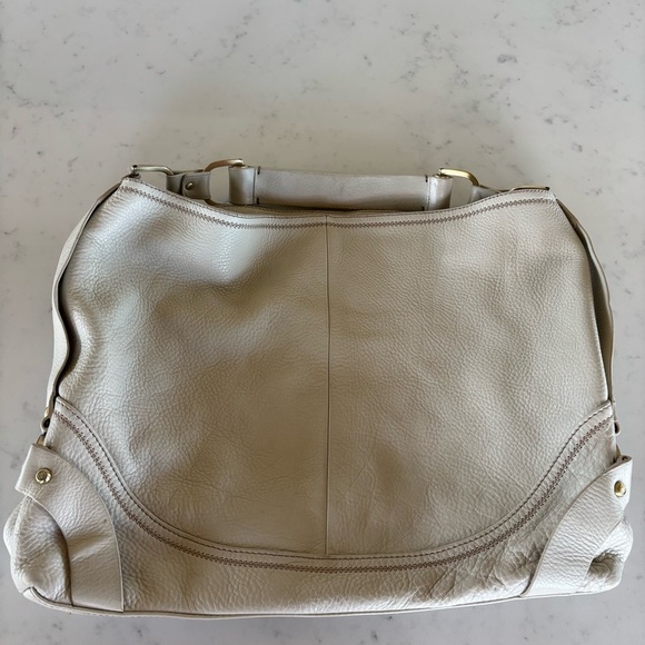 Oroton Handbags - Oroton Cream Leather Shoulder Bag